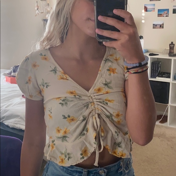 American Eagle flowered tie top - Picture 1 of 5